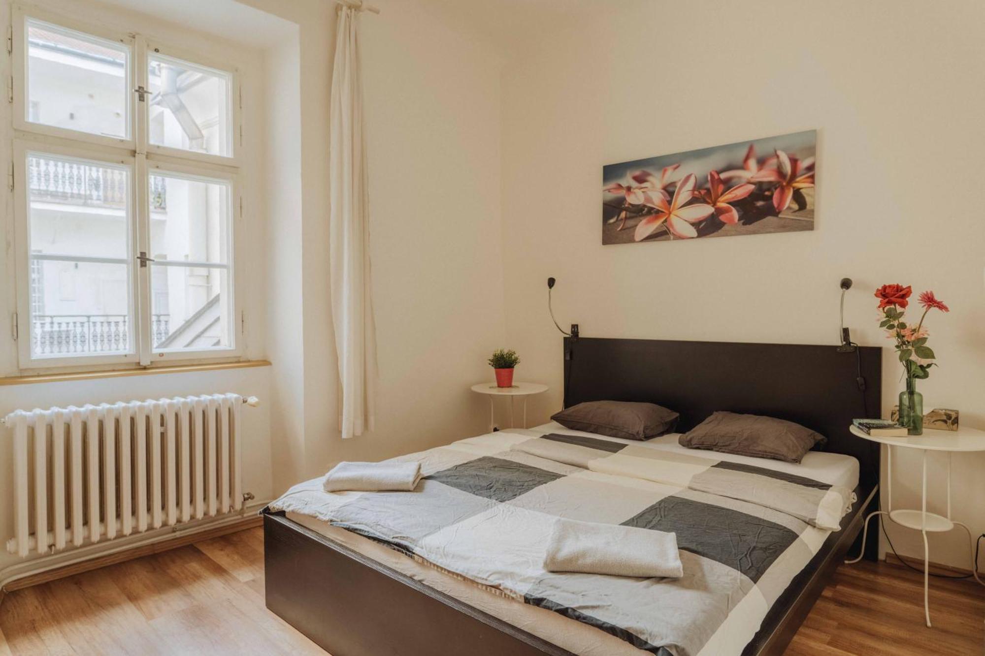 Central 3bd Old Town Square & Astronomical Clock 100 Metres * Praga